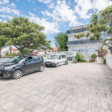 Apartments And Rooms Mare Vodice Exterior photo