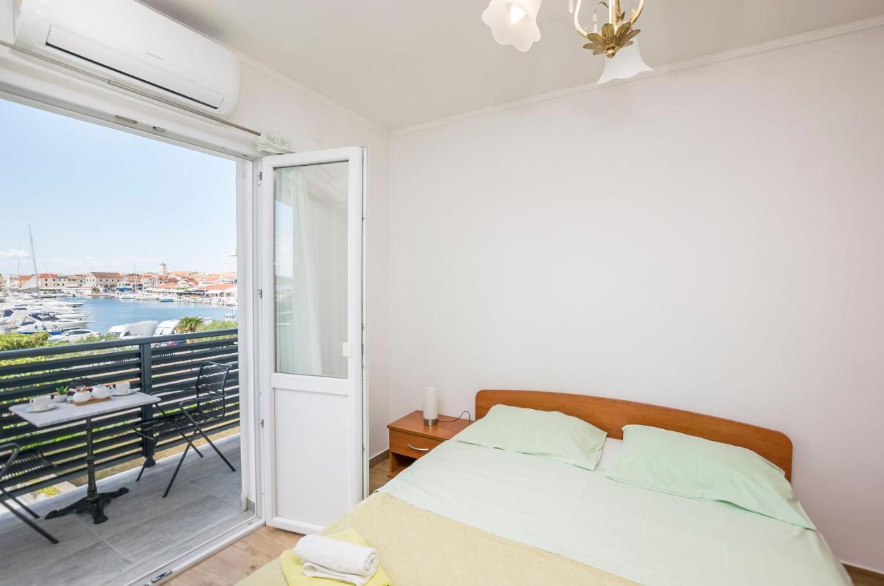 Apartments And Rooms Mare Vodice Exterior photo