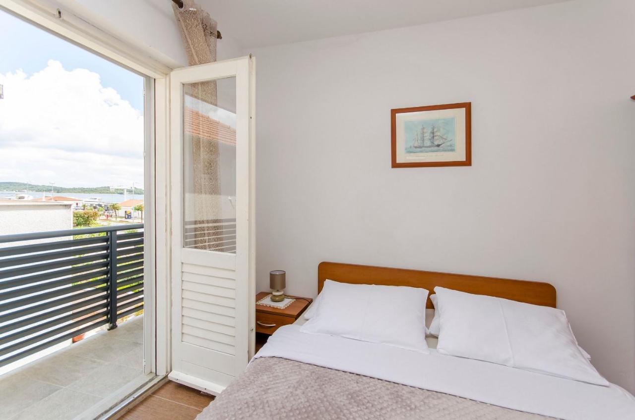 Apartments And Rooms Mare Vodice Exterior photo