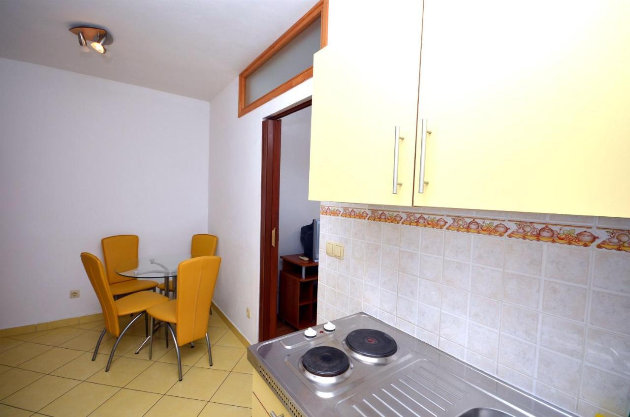 Apartments And Rooms Mare Vodice Exterior photo