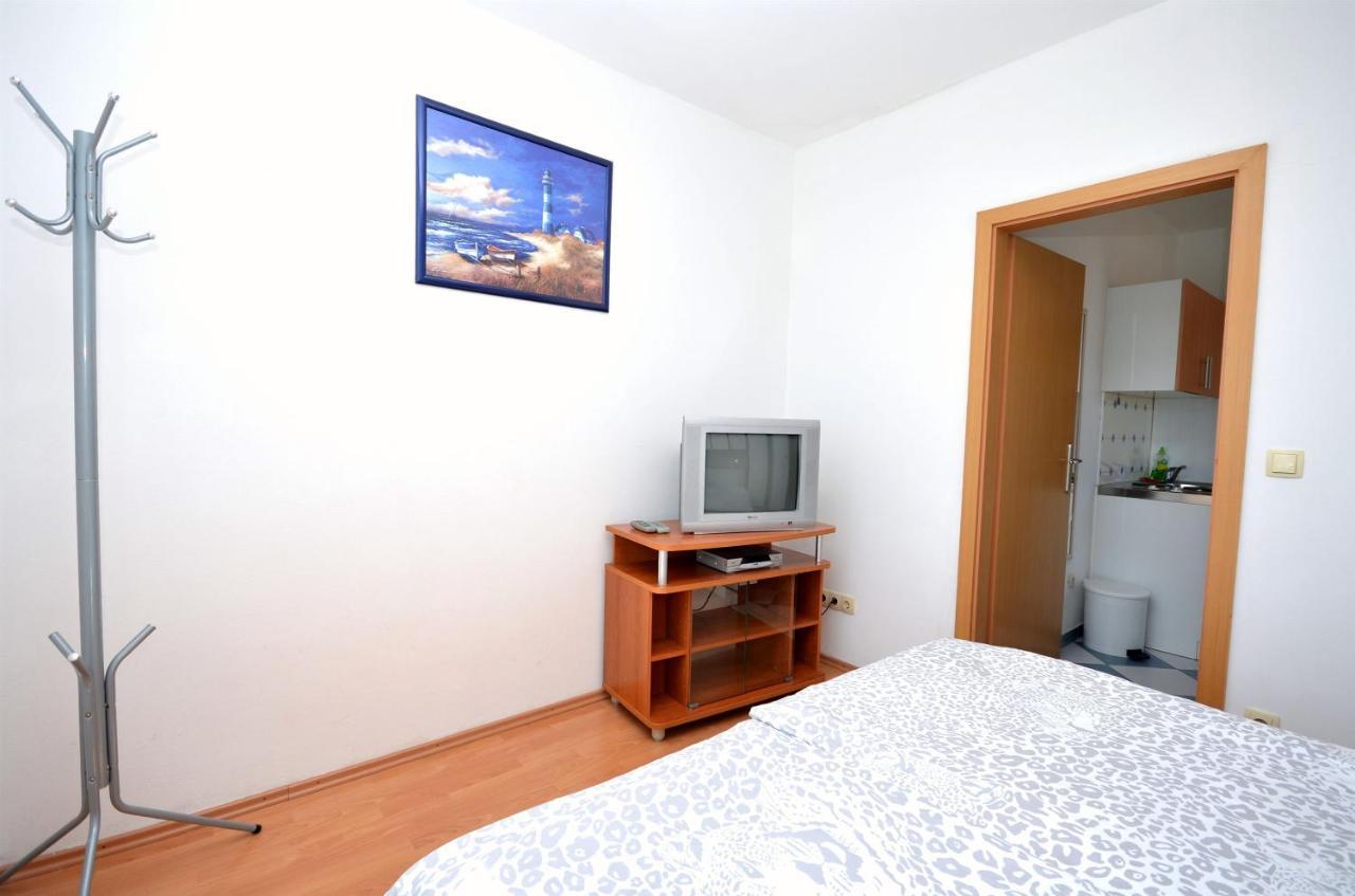 Apartments And Rooms Mare Vodice Exterior photo